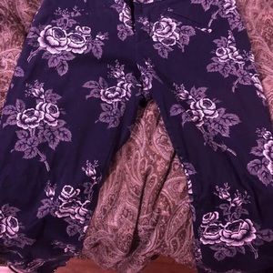 NWT Womens  Pixie Ankle Pants Size 8